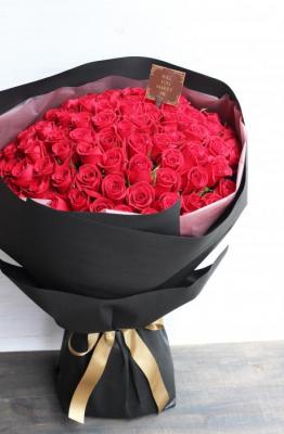【大阪市内配達エリア限定商品】プロポーズに♡108本の赤バラの花束・Black
